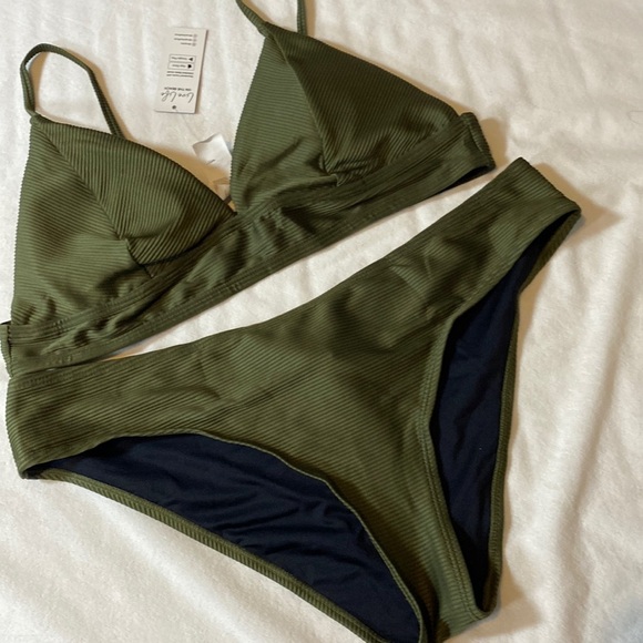 CUPSHE Two Piece Bikini Triangle Textured Set - Picture 8 of 16